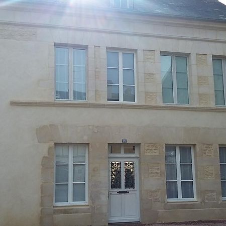 Le Logis D'Isabelle Aparthotel Аржантан Екстериор снимка